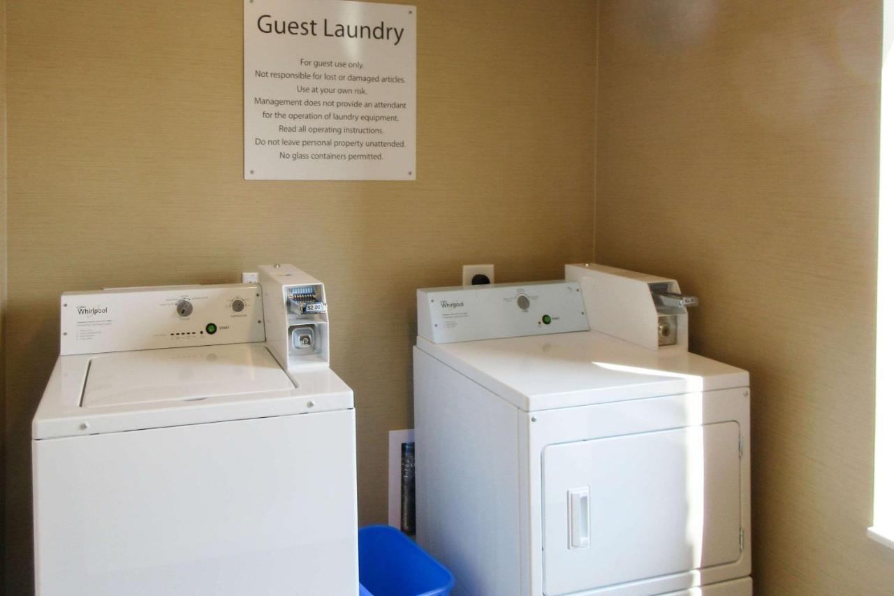 Comfort Inn & Suites Gap Amish Country Bagian luar foto